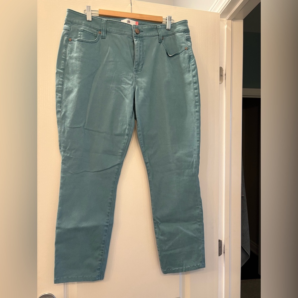 CAbi Women's Straight Leg Jeans in Teal